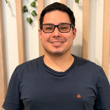 Chiropractic assistant Jorge Espinosa