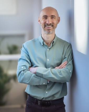 Dundalk chiropractor Dr. Stuart Kelly
