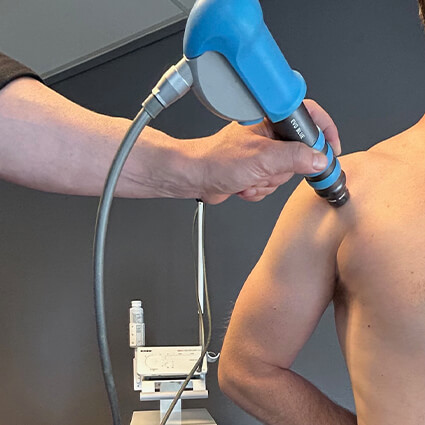 shockwave theraphy at shoulder