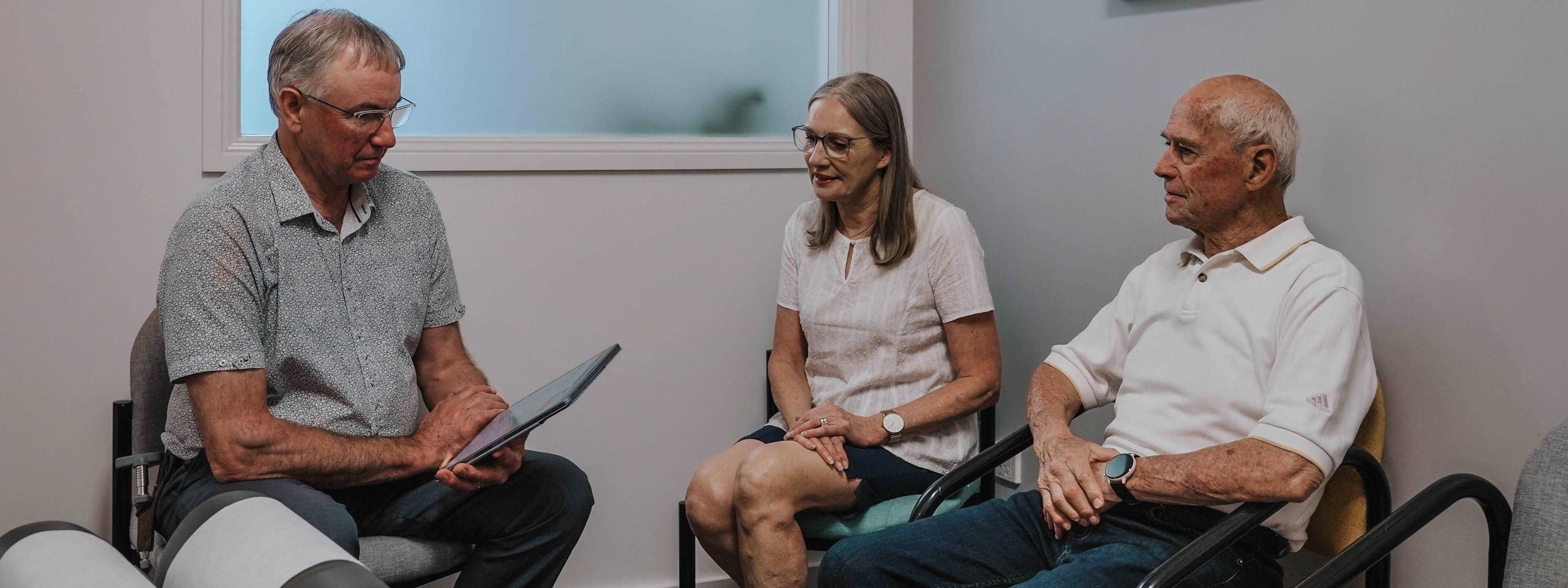 Toowoomba chiropractor in a consultation with a patient