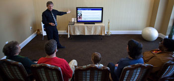 Dr. Dan Fonke speaking to a group of patients. Dr. Dan Fonke speaking to a group of patients.