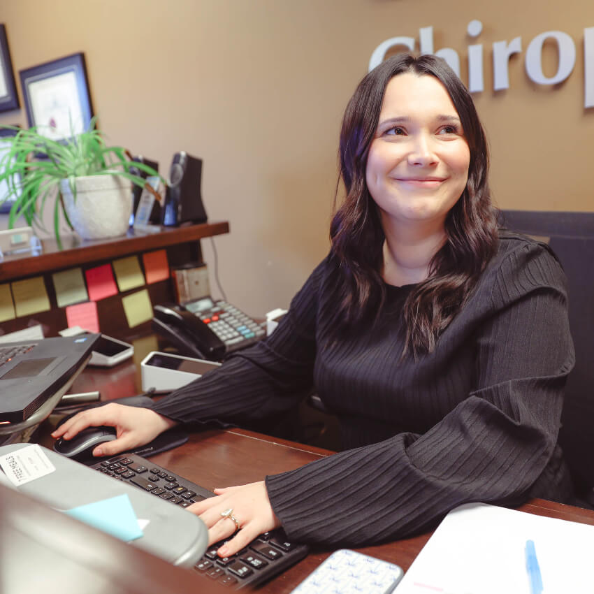 front desk receptionist