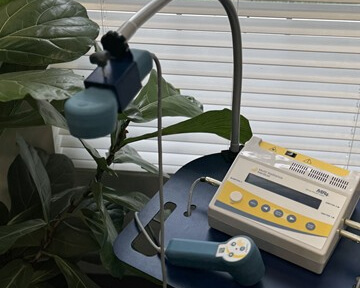 Office space equipped with laser therapy tools