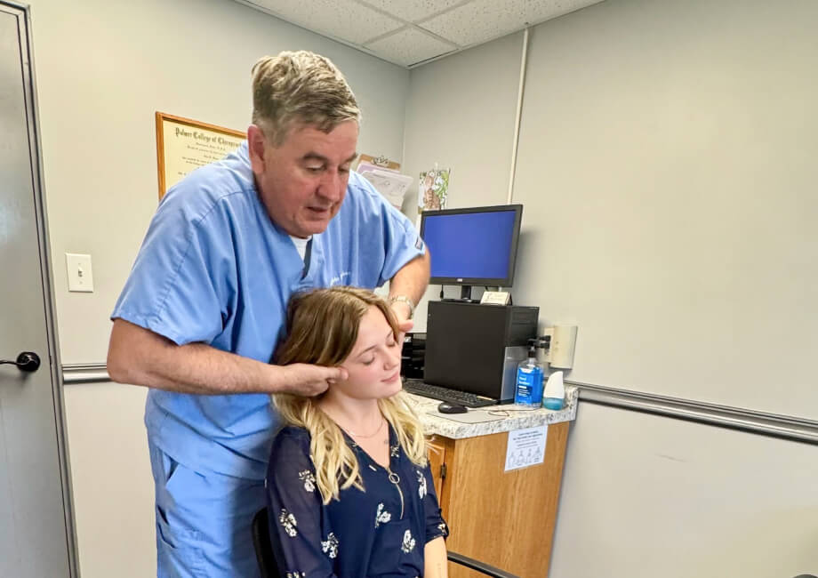 Adjusting patient neck