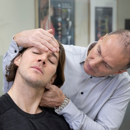 Gentle neck adjustment
