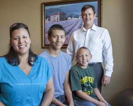 Prineville chiropractor meeting with family