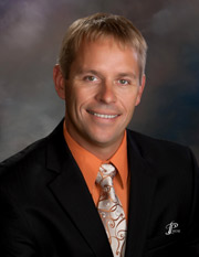 Dr. Erik Isaacson