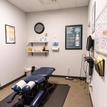 Back To Health Chiropractic adjusting room