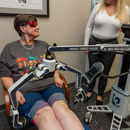 laser therapy on knee