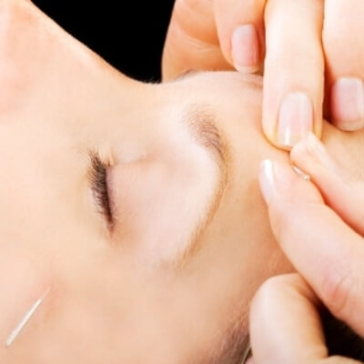 Dy needling treatment used on patient