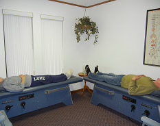 The rollers in the table go up and down your spine, feel great, and have many helpful benefits!