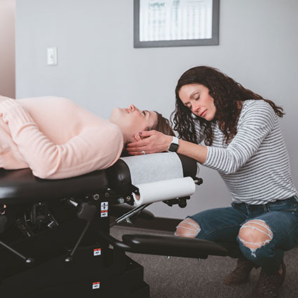 Woman neck adjustment