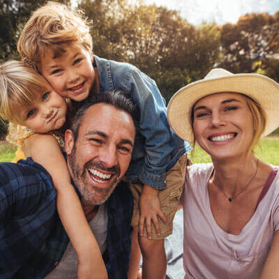 fun family selfie