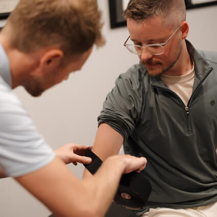 taping arm
