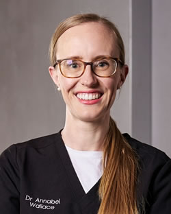Dr Annabel Wallace (Dentist)