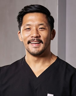 Dr Tom Park (Dentist)