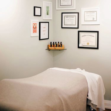 Kinstruct Health Chiropractic & Wellness Massage Therapy Room