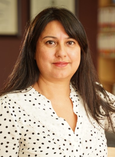 Dr. Sidhu headshot