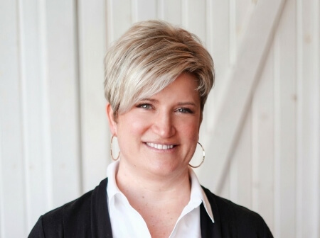 Wauwatosa chiropractor Dr. Sarah Smasal