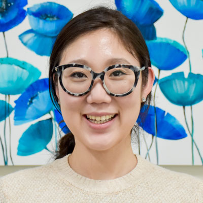 Dr Christina Lee, Dentist