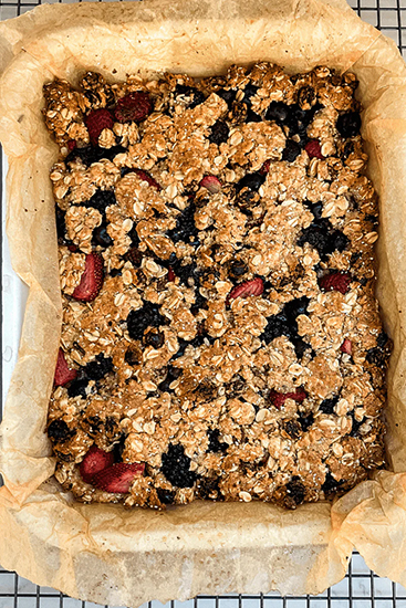 Healthy-Berry-Oat-Slice-Stacey-Clare-4