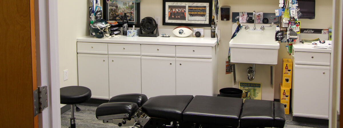 Bella Vista Family Chiropractic chiropractic adjustment room