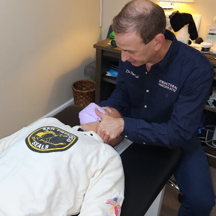 Neck adjustment for male patient