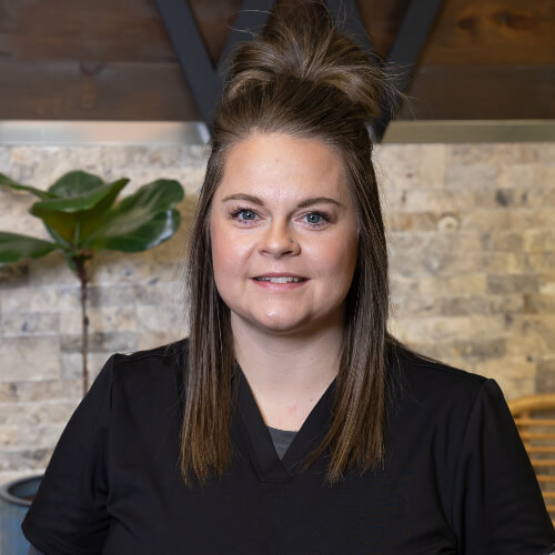 Ashlee, Office Manager