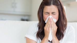 allergy-woman-sneeze