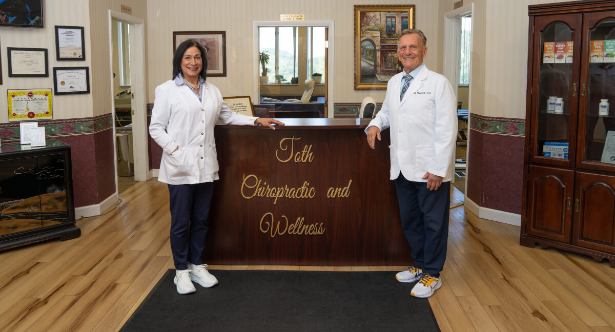 Toth Chiropractic and Wellness team photo