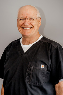 Dr Andrew Nette