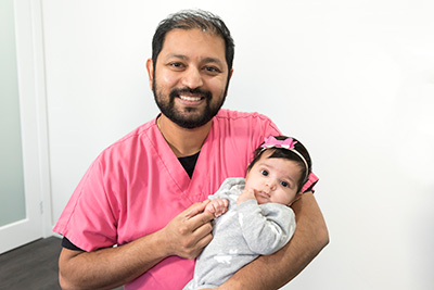 dr-hitesh-gupta-with-child-2