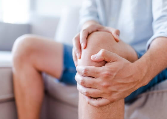 Man with knee pain