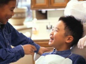 kids-at-the-dentist-shine-dental