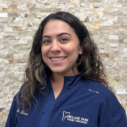 Midland Park Dentist Dr. Karen Hanna
