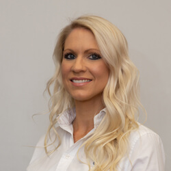 Abbey Vandeloo, Chiropractic Assistant