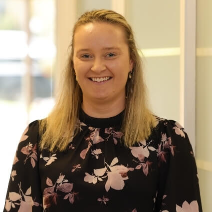 Dr Emma Rutkis, Sports Chiropractor