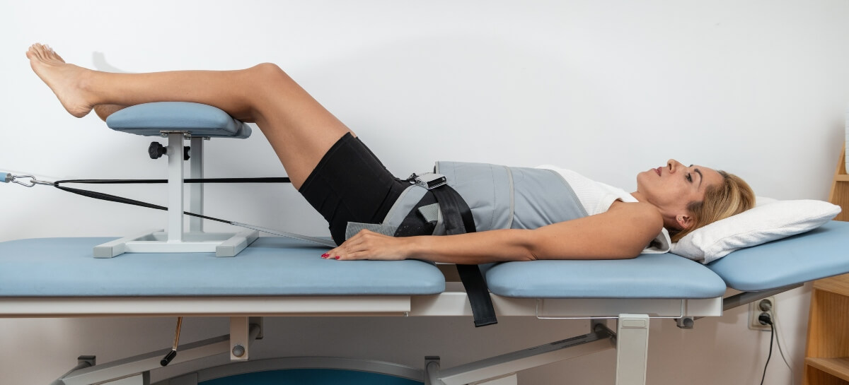 Spinal Decompression treatment for female patient