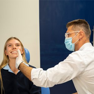 Dr Riaan and patient