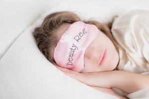 woman-in-beauty-rest-mask-in-pillow_4460x4460