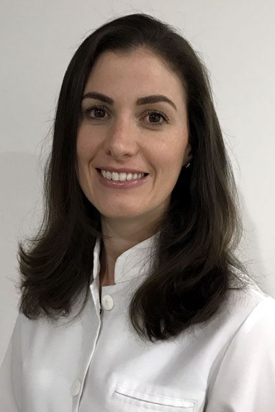 Dr Luiza Pasqual dentist