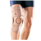 Hinged knee brace