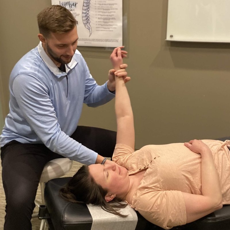 Dr Adjusting patients arm
