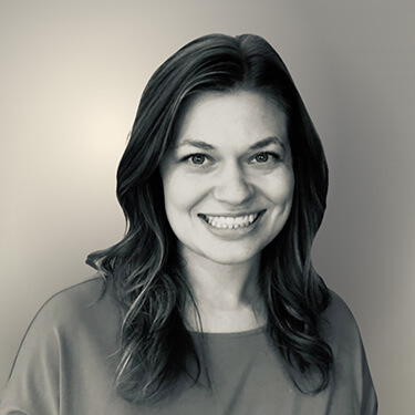 Bekah Headshot
