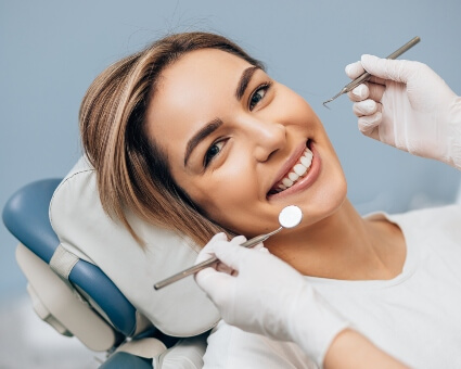 Female patient dental checkup