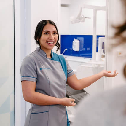 Dr Shalini welcoming patient