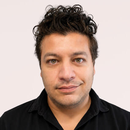 Dr Sebastien
