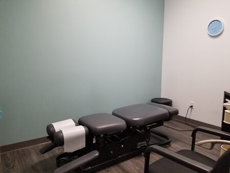 Adjusting room at Grange Lewis Estates Chiropractic, Massage & Acupuncture Clinic