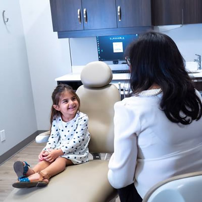 dentist-with-little-girl-3