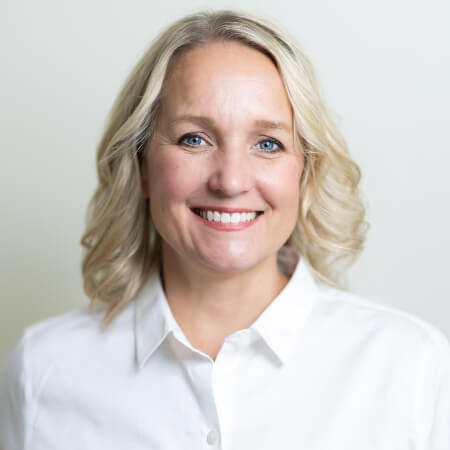 Dr. Richelle Knowles